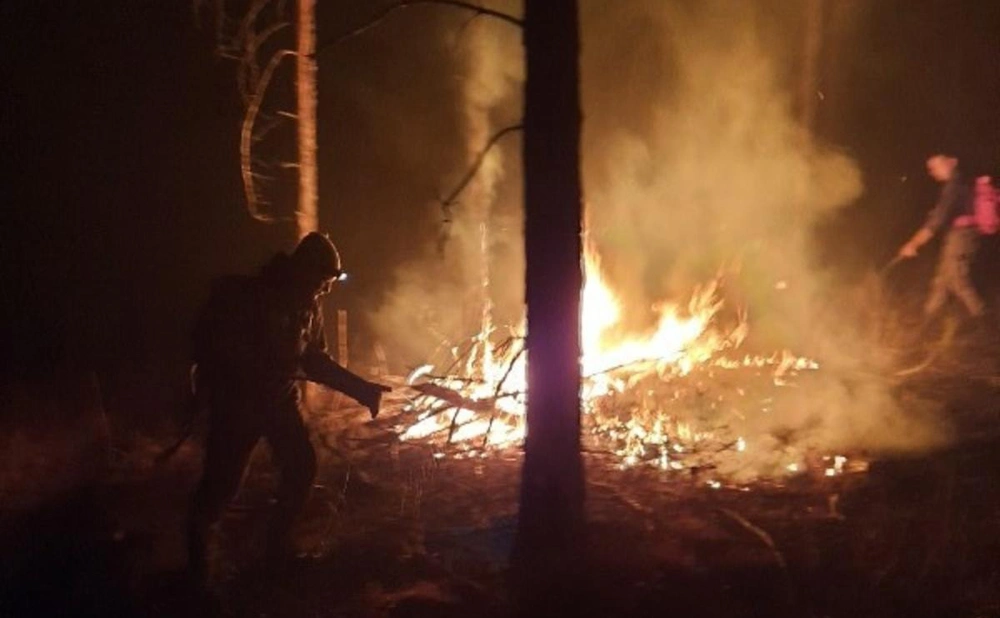 Две группы добровольцев под Читой потушили за ночь три пожара и два пала