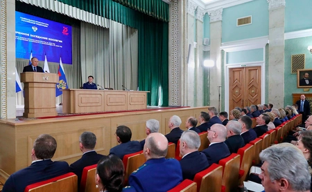 Путин: Каждое второе преступление в России остается нераскрытым