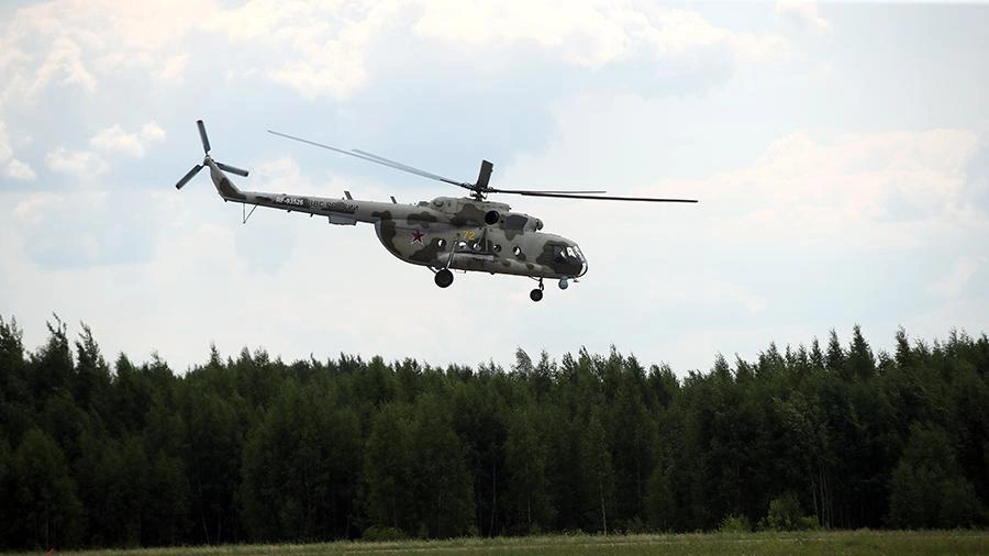 В Коми обстреляли вертолет Ми-8