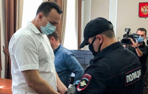 На 5-летний срок в ИК в Астрахани отправили экс-председателя областного правительства