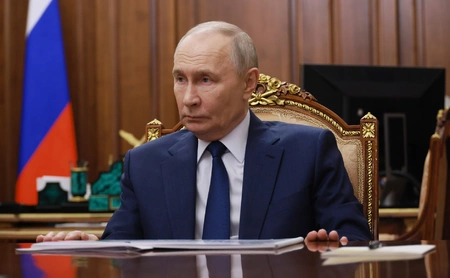 Путин предложил не сажать за решетку за мелкие преступления