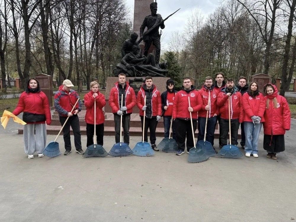 Активисты «Волонтерской Роты» провели субботник в Лефортово