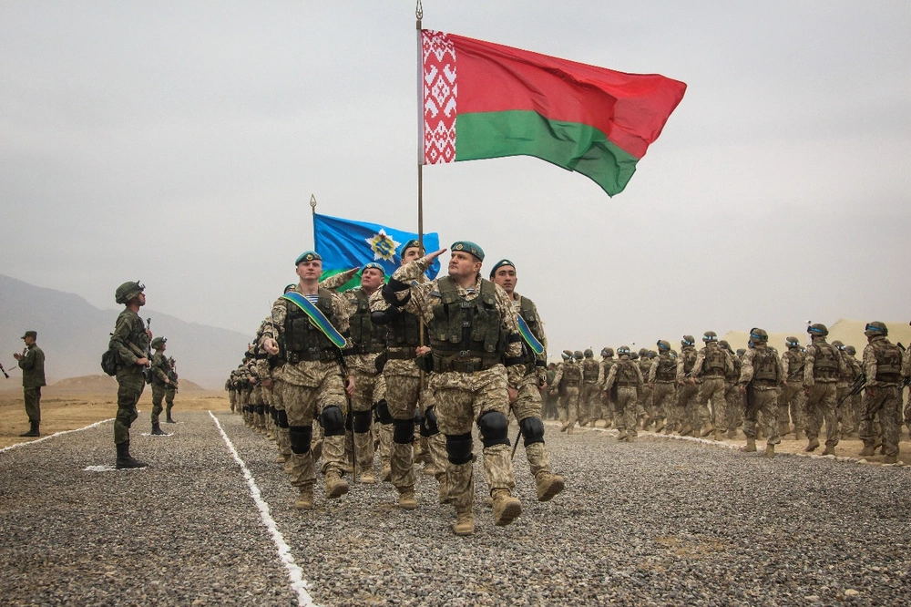 Белоруссия проводит тренировку воинских частей боевого применения ядерного оружия