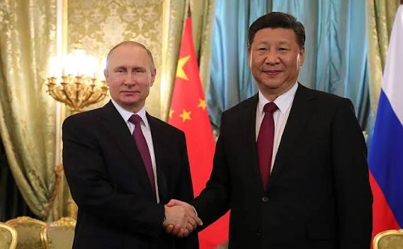 Путин и Си Цзиньпин провели переговоры в Пекине