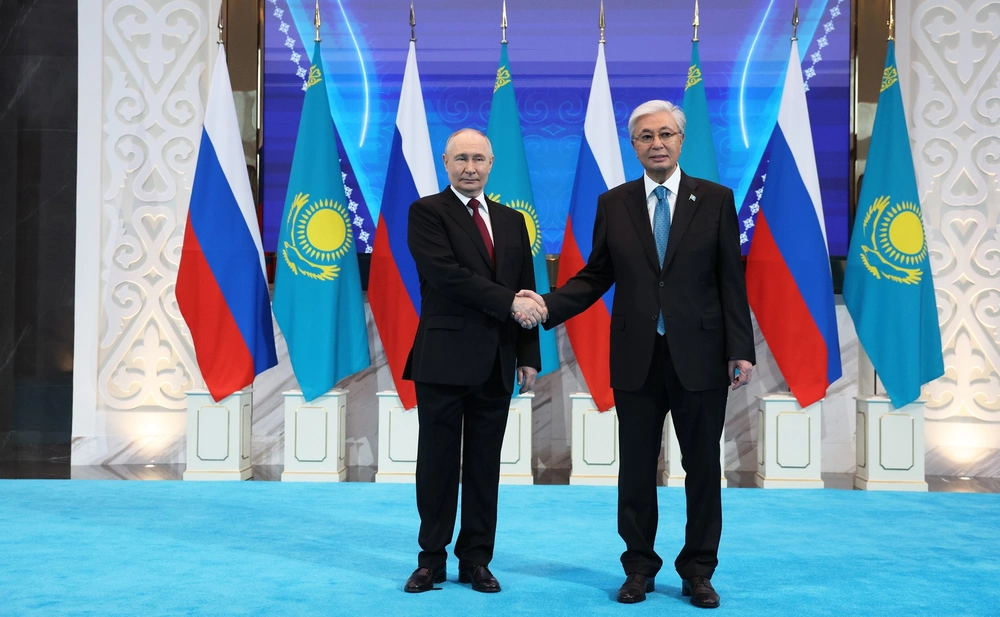 Путин и Токаев провели переговоры в Астане