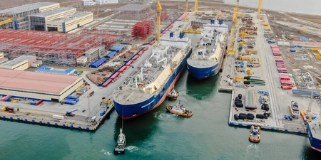 На верфи «Звезда» спущен на воду второй арктический газовоз нового поколения