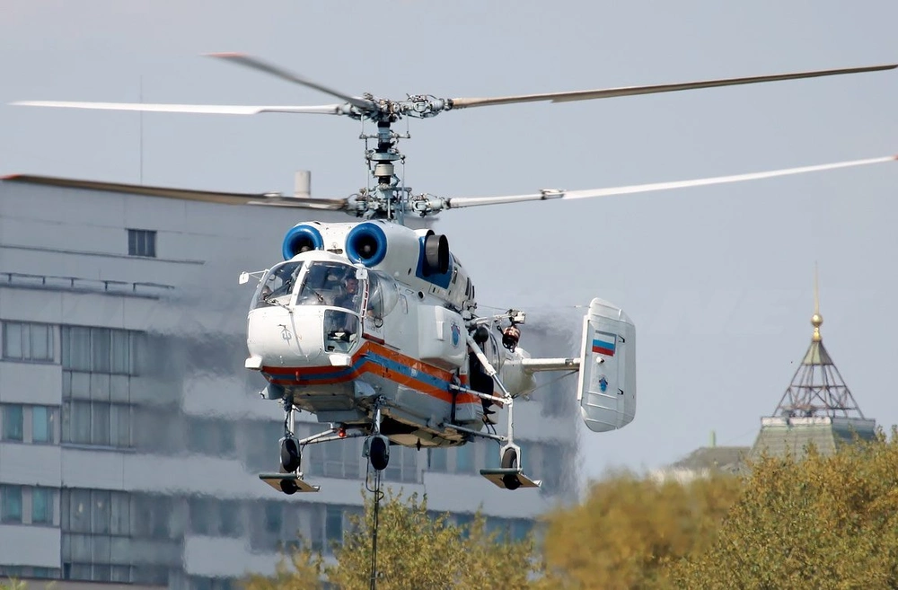В горевшей квартире на юго-западе Москвы пострадали три человека