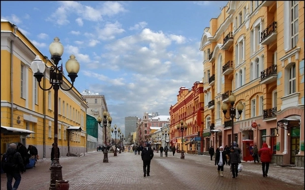 На Старый Арбат могут вернуться автомобили