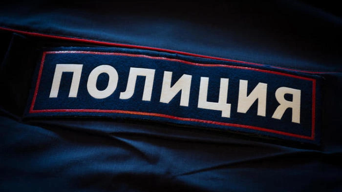 Подросток порезал ножом и ограбил сожителя