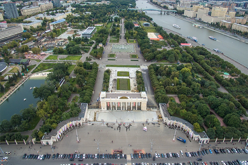 В Парке Горького появился новый вход