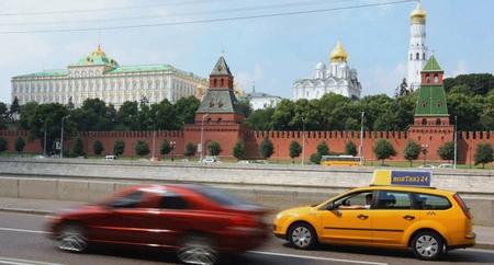 Ежедневно около 760 тысяч человек в Москве пользуются такси