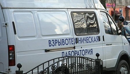Из десяти московских ТЦ эвакуированы посетители после звонков о взрыве