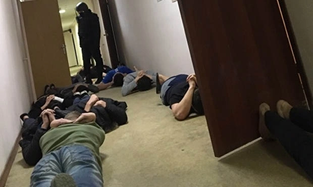 В общежитии МГРИ – РГГРУ прошли обыски массовые задержания студентов
