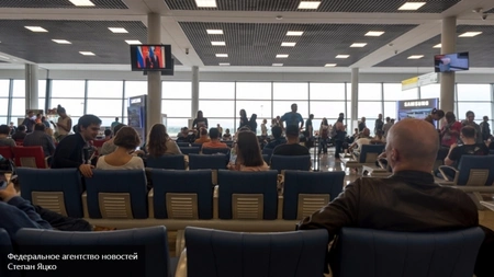 Рейс Новосибирск – Москва задержан из-за пьяных пассажиров