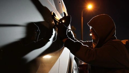 В Печатниках угнали Mercedes-Benz за 4 миллиона рублей
