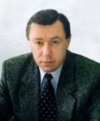 У директора московской школы нашли пистолет и крупную сумму денег
