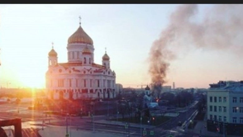 На территории храма Христа Спасителя произошел пожар