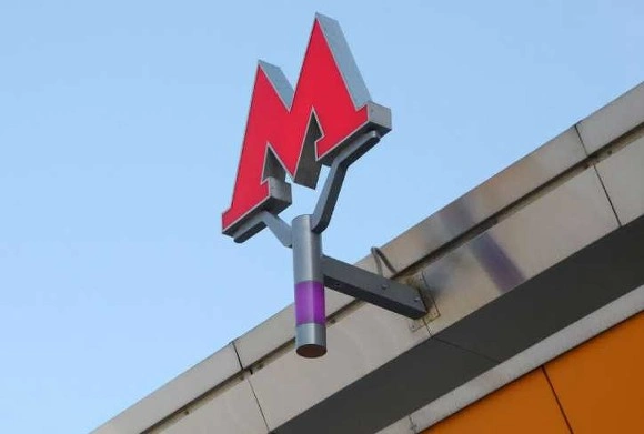 На 70 станциях московского метро появились ударопрочные стекла