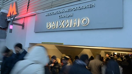 Пассажиры фиолетовой ветки рассказали, что пустые поезда стали подавать чаще