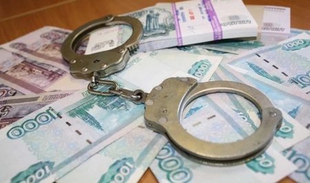 Мужчина выманил у знакомой 2 млн руб. обещая устроить ее мужа на работу