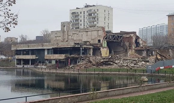 Здание кинотеатра «Баку» снесли в Москве