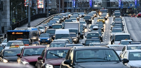 Жителей столицы просят остаться дома из-за непогоды