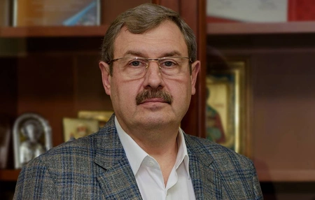 Человеком года в здравоохранении был признан главный врач московской станции скорой помощи