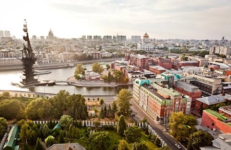 Москвичам пообещали 25-градусную жару