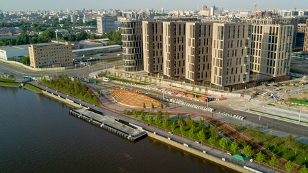 В Москве построили пристань с амфитеатром