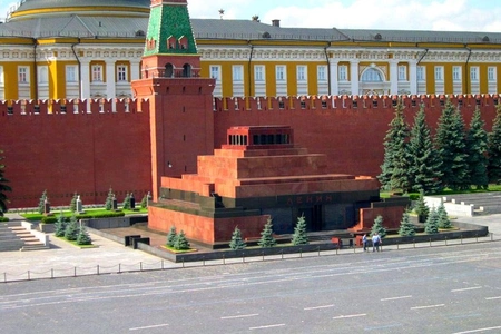 Столичные архитекторы пытаются архитектурно осмыслить мавзолей имени Ленина