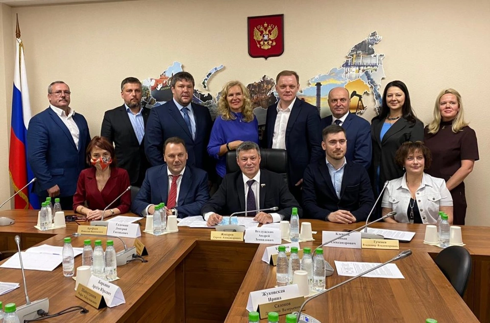 14 октября в Государственной Думе прошёл круглый стол «Проблемы и тенденции, пути решения и ожидаемый результат в сфере занятости на современном этапе