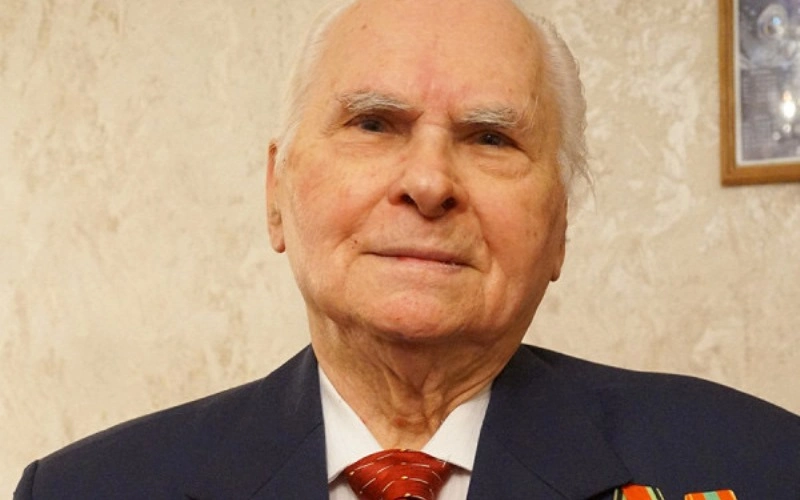 В Москве 101-летний ветеран Валерий Северинов свел счеты с жизнью