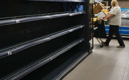 В X5 Retail Group отреагировали на жалобы москвичей на опустевшие полки в «Пятерочках»