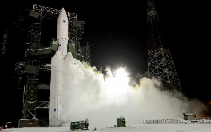 Важный для обороноспособности страны «Завода оргсинтез Ока» захватили рейдеры во главе с Эдуардом Буданцевым