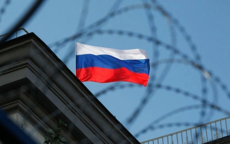 Politico считает, что США и Европа не смогут изолировать Россию