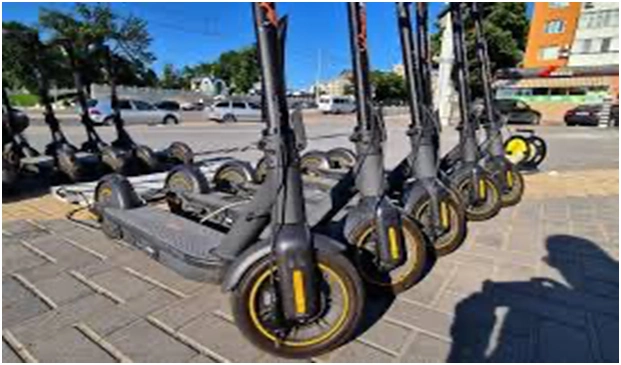Сегодня вступил в силу новый ГОСТ, ограничивающий скорость движения на электросамокатах