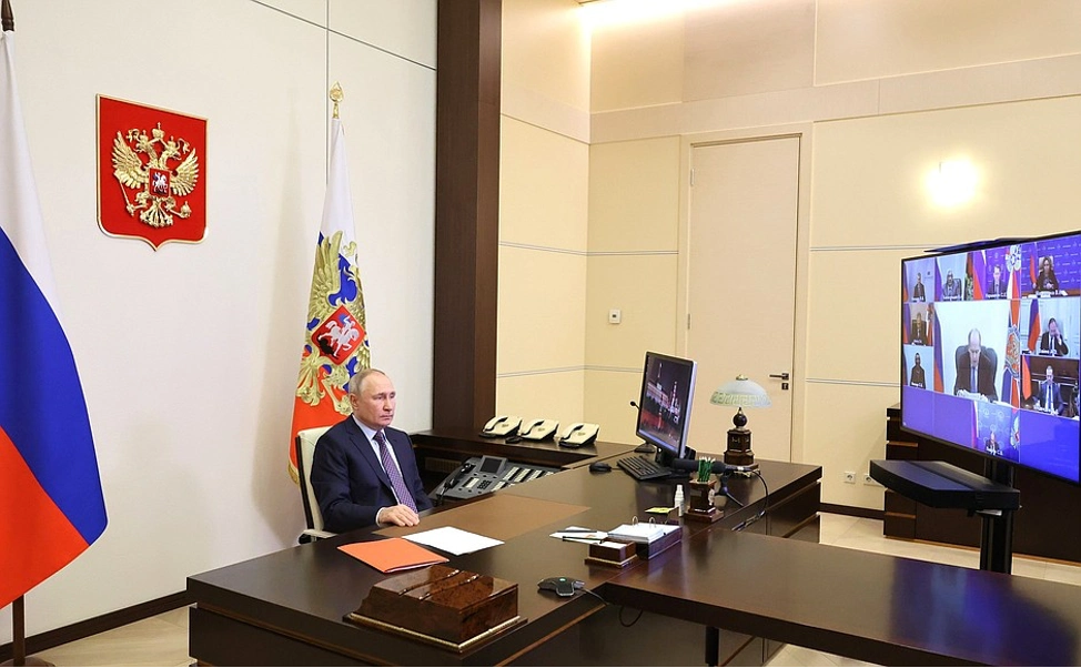 Владимир Путин провел совещание с постоянными членами Совета Безопасности￼