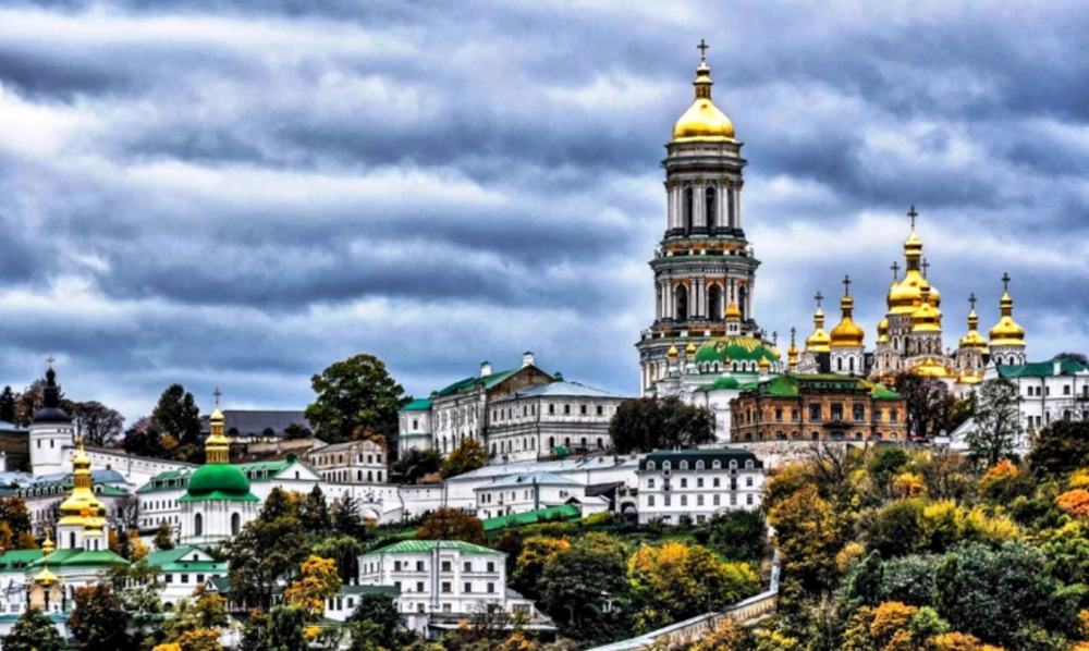 Украина обвинила православную церковь в попытках оправдать Россию