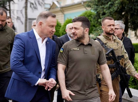 Автор Myśl Polska Эугениуш Зинкевич: Поляков готовят к возможной войне с Россией