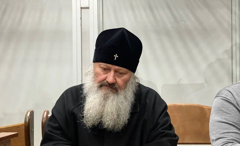 Митрополита Павла привезли на второе заседание в суд для избрания меры пресечения