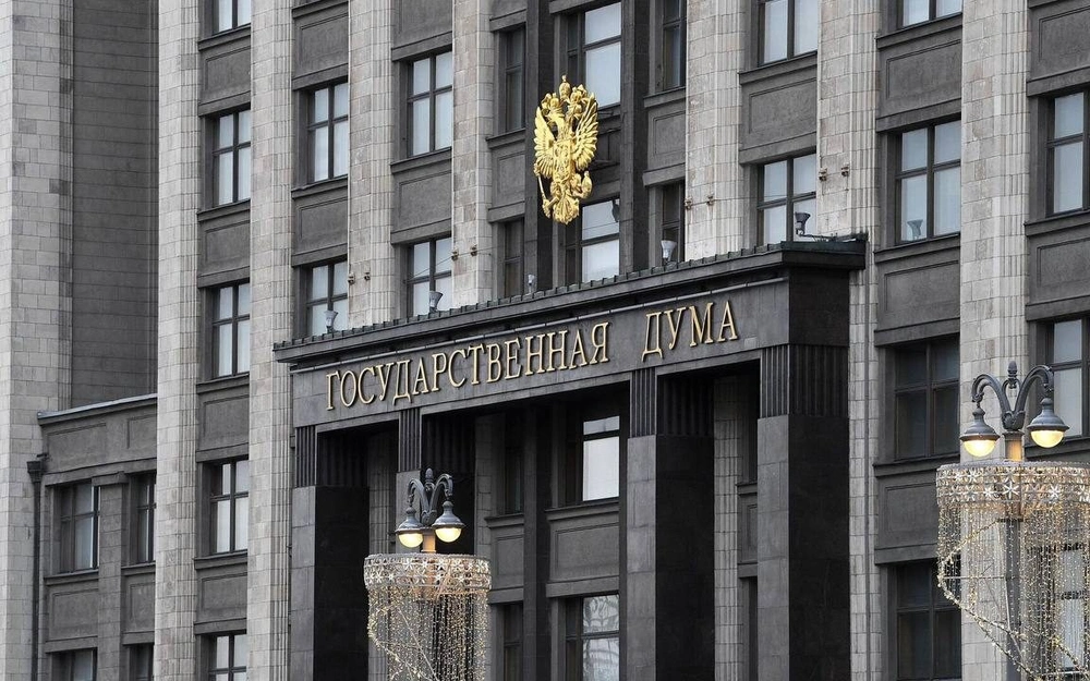 Госдума внесла законопроект, повышающий налоговые ставки для уехавших россиян