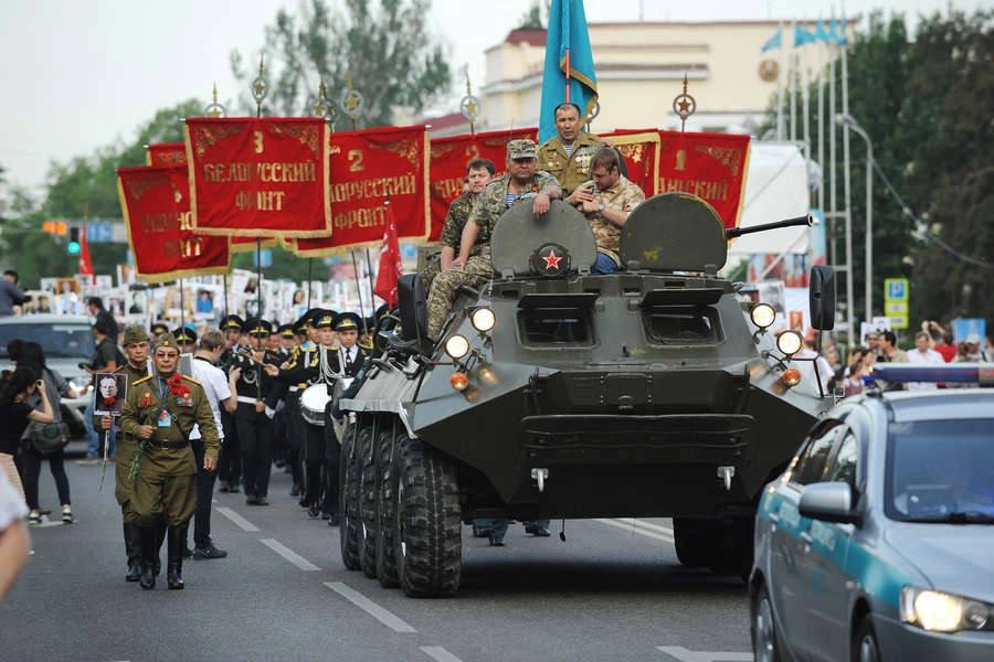 В Казахстане отменяется парад в честь Дня Победы