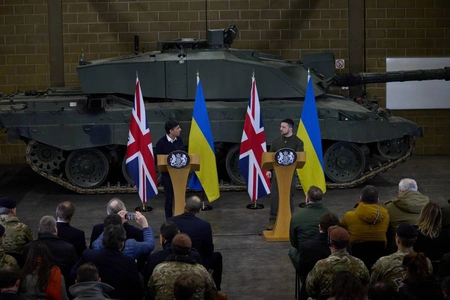 Великобритания намерена поставить Украине дальнобойные ракеты