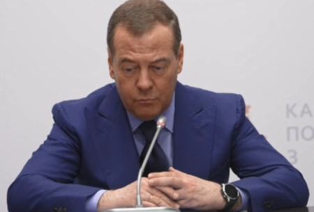 Дмитрий Медведев прокомментировал происходящие в Киево-Печерской лавре
