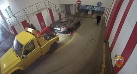 В Москве угонщик угнал Lamborghini Murcielago с парковки на эвакуаторе