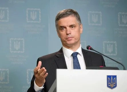 Украинские аппетиты растут с каждым днём: теперь они требуют у России вернуть заграничное имущество