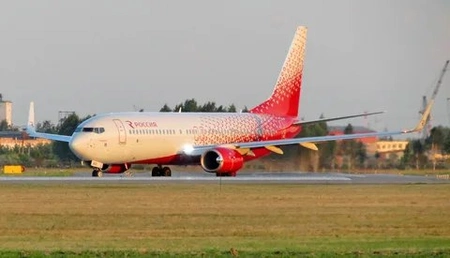 Boeing 737 вернулся в аэропорт Шереметьево из-за технических проблем