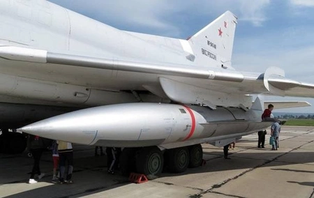 ВКС РФ нанесли удары по Киеву неуязвимыми для ПВО Украины ракетами