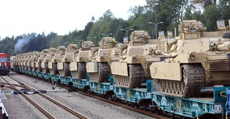 Пентагон: 31 танк Abrams прибыл в Германию