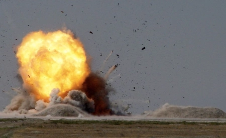 ВС РФ этой ночью разбомбили военный аэродром на Западе Украины